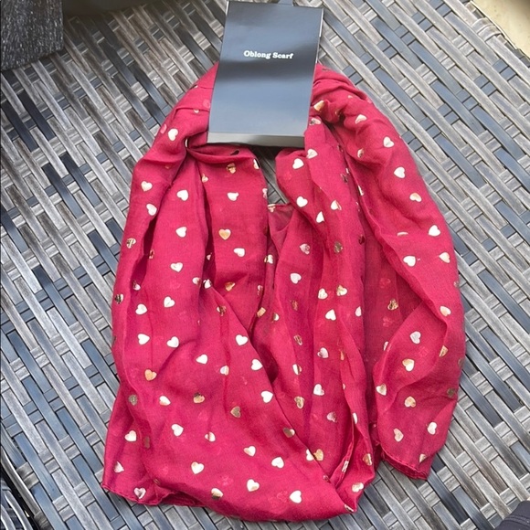 Accessories - Red Heart Pattern